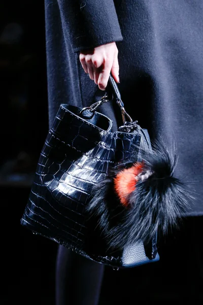 Look 64